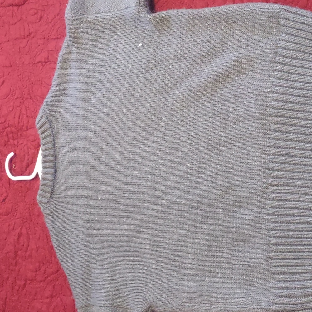 Grey sweater - Picture 4 of 4